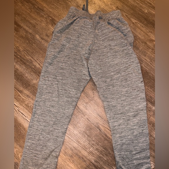 Nike pants - Picture 2 of 3